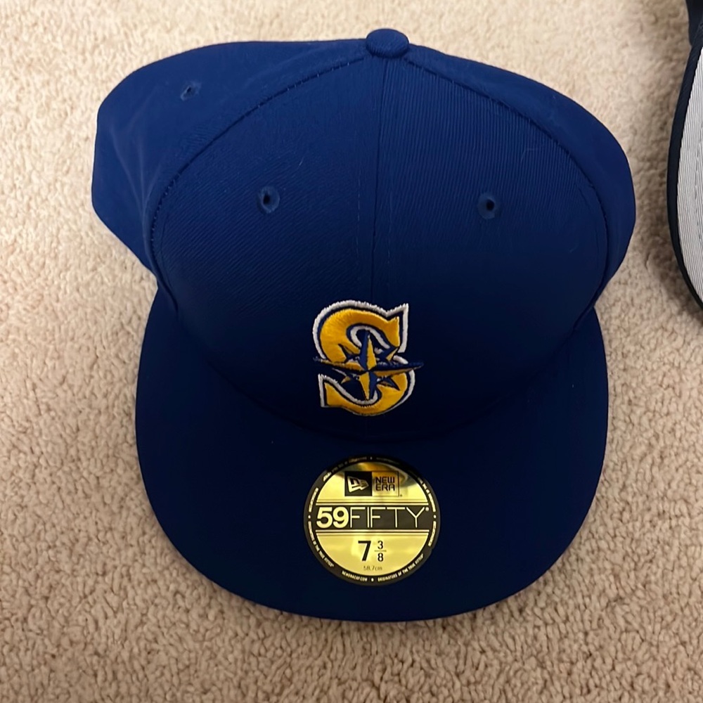 NWT Seattle Mariners Hat
